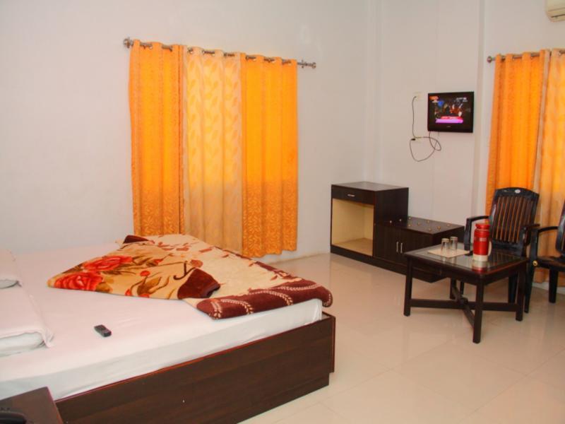 Hotel Deep Palace Near Bus Stand Udaipole Udaipur Exteriör bild
